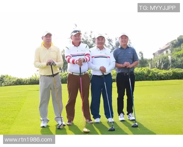 深圳篮球队的团队协作揭秘：如何在赛场上实现完美配合与默契合作